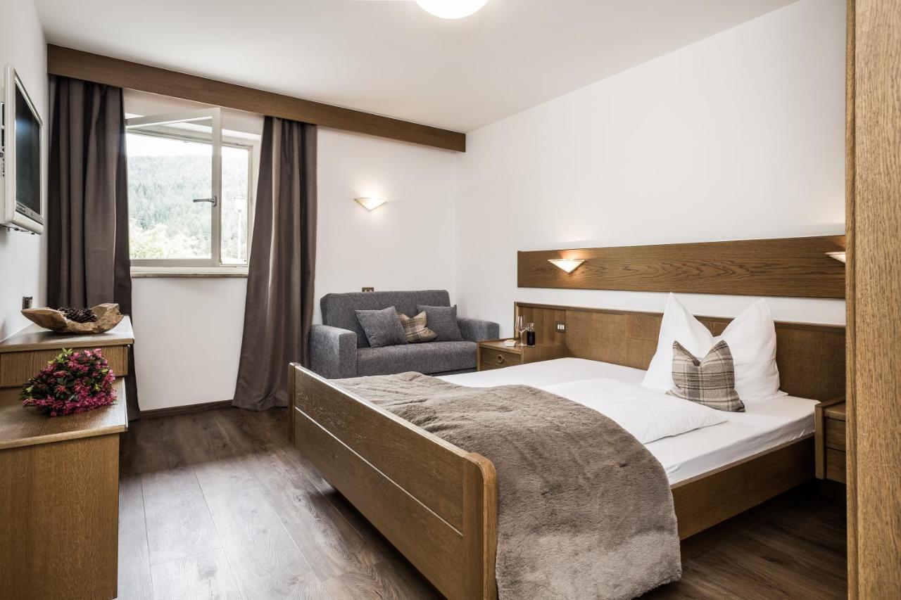 Hotel Zum Loewen - Al Leone Meltina Extérieur photo