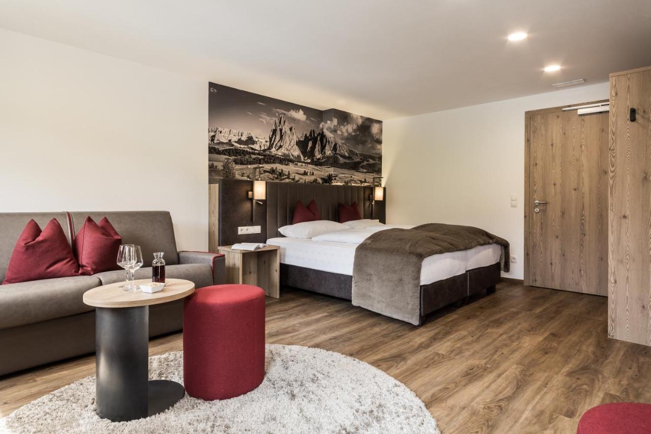 Hotel Zum Loewen - Al Leone Meltina Extérieur photo