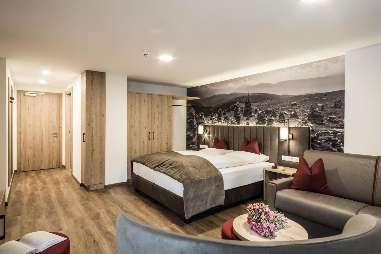 Hotel Zum Loewen - Al Leone Meltina Extérieur photo