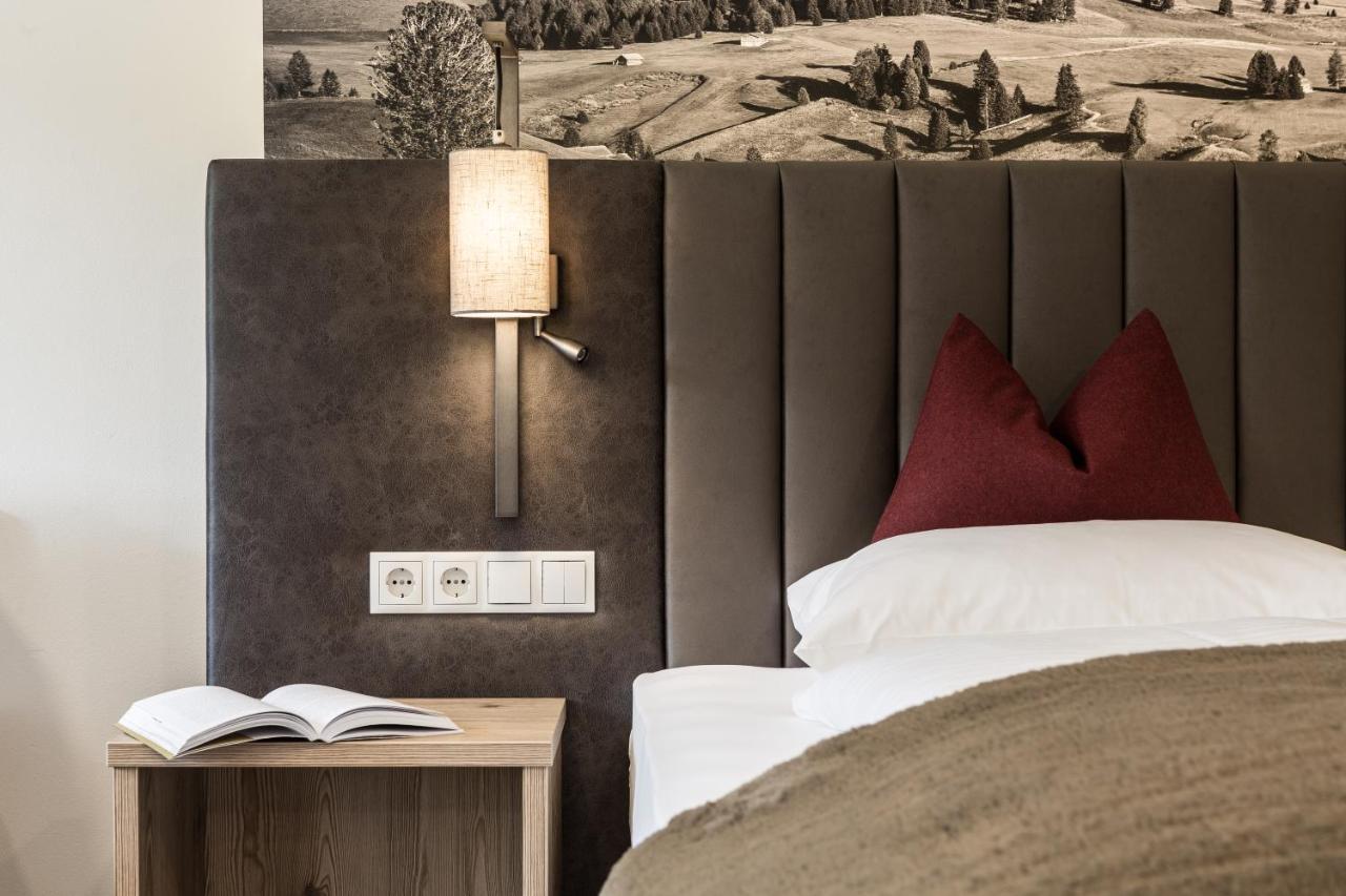 Hotel Zum Loewen - Al Leone Meltina Extérieur photo