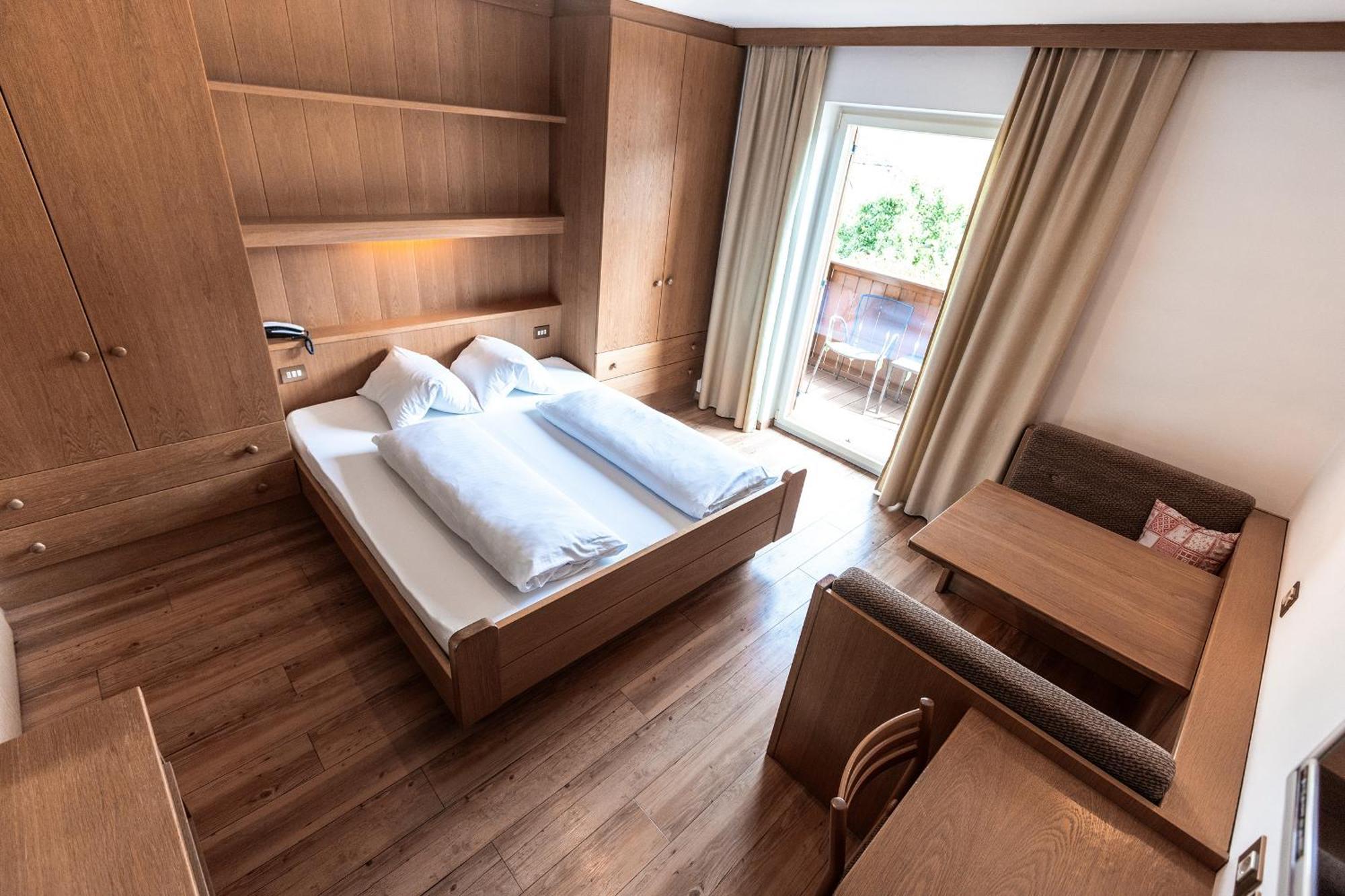 Hotel Zum Loewen - Al Leone Meltina Extérieur photo