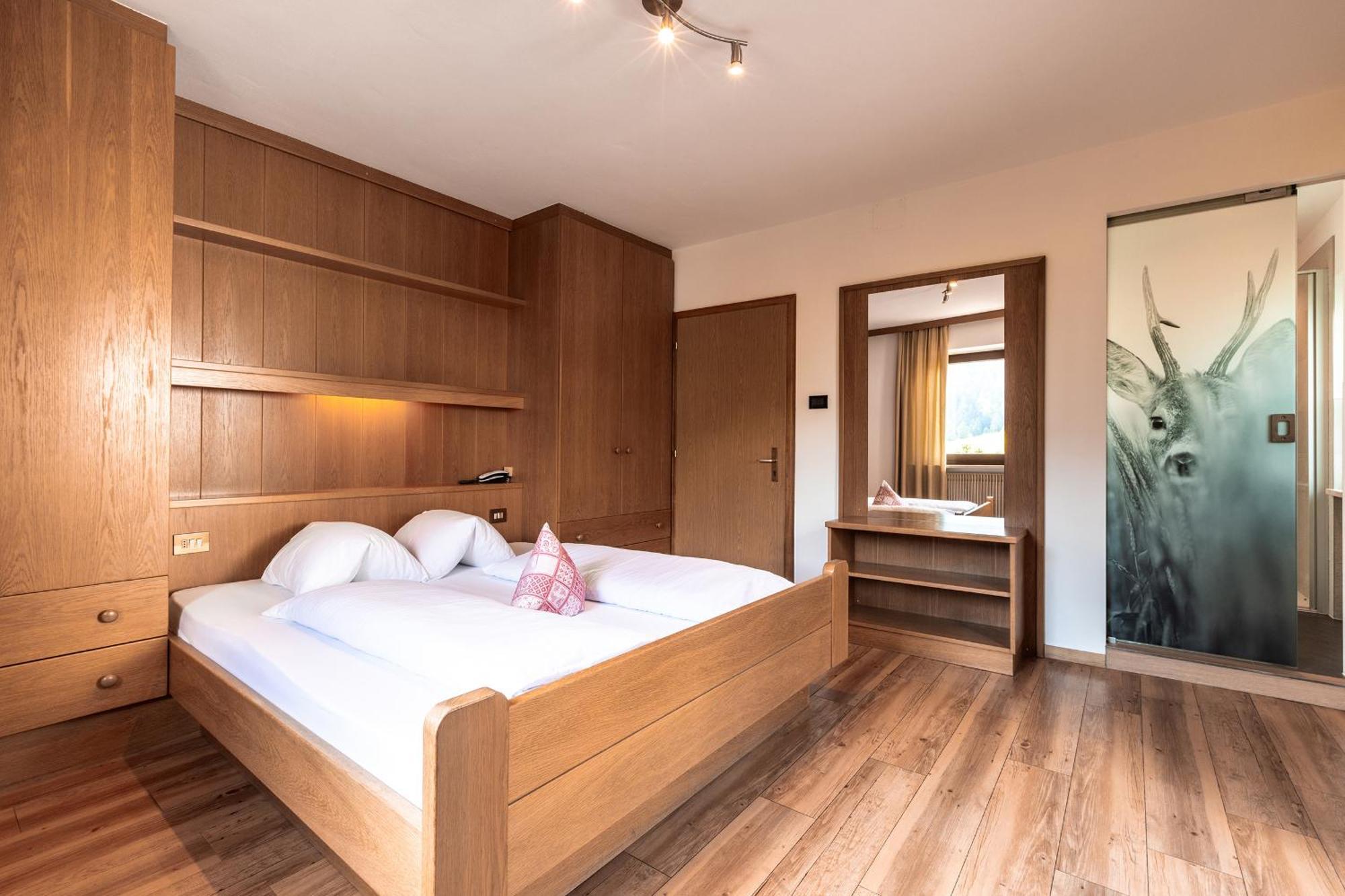 Hotel Zum Loewen - Al Leone Meltina Extérieur photo