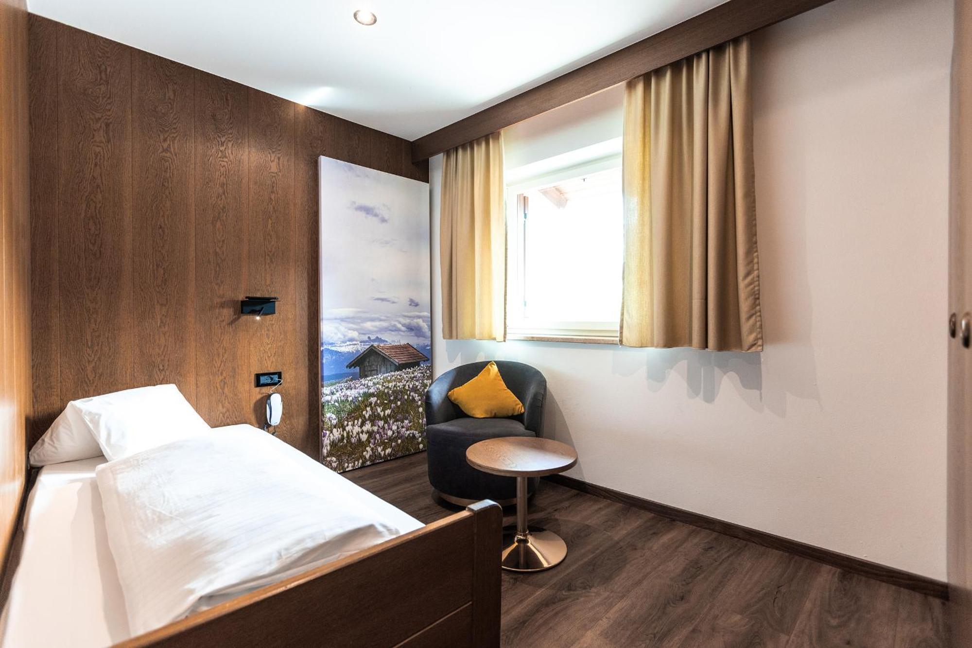 Hotel Zum Loewen - Al Leone Meltina Extérieur photo