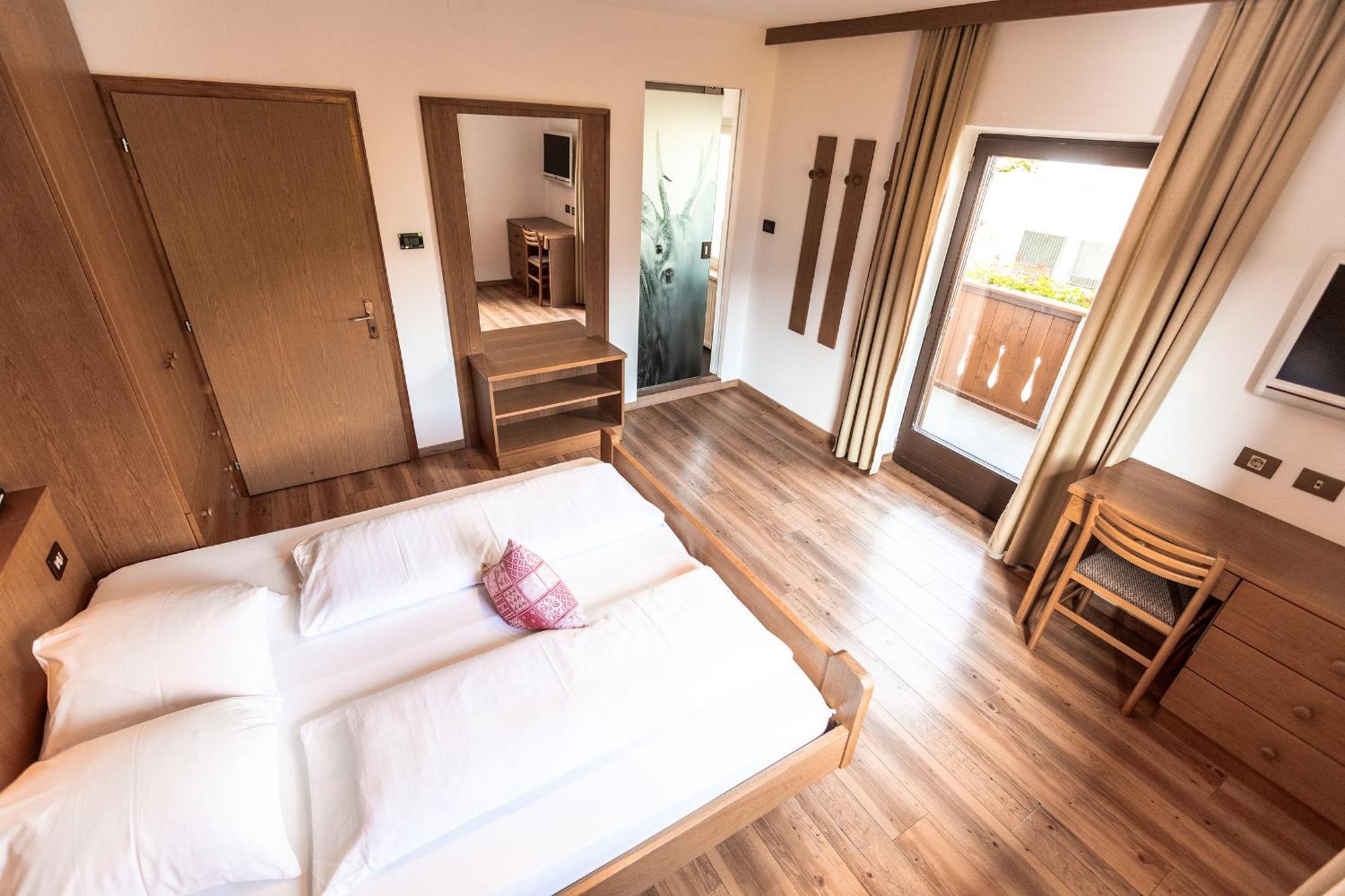 Hotel Zum Loewen - Al Leone Meltina Extérieur photo