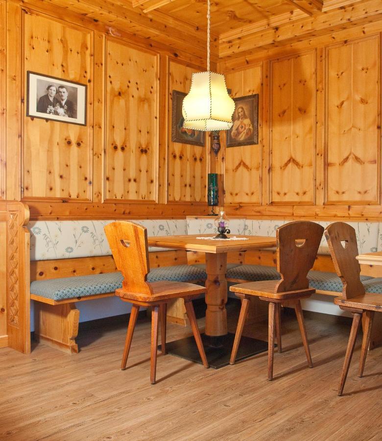 Hotel Zum Loewen - Al Leone Meltina Extérieur photo